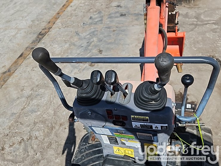 2018-kubota-k008-3-image-30