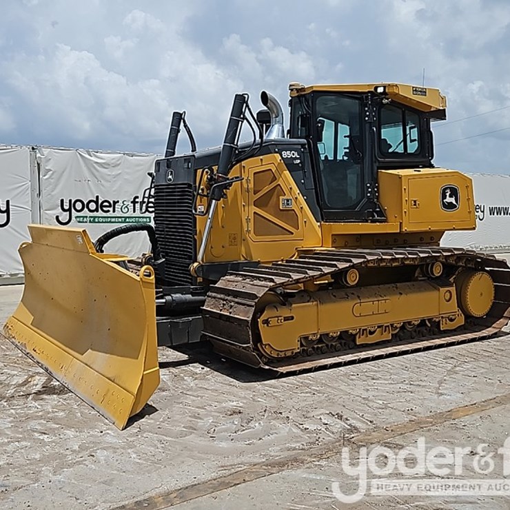 2022 DEERE 850L LGP