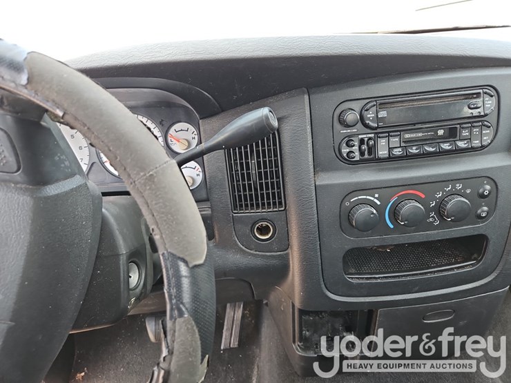 2004-dodge-ram-1500-image-30