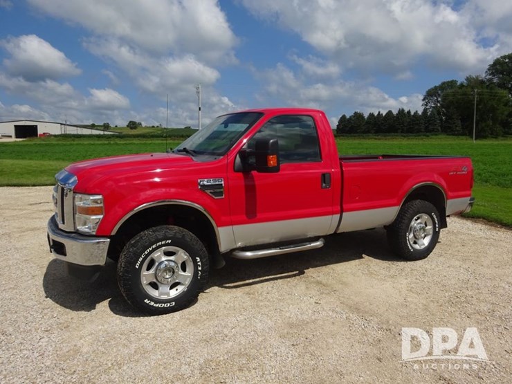 2010-ford-f250-xlt-image-35