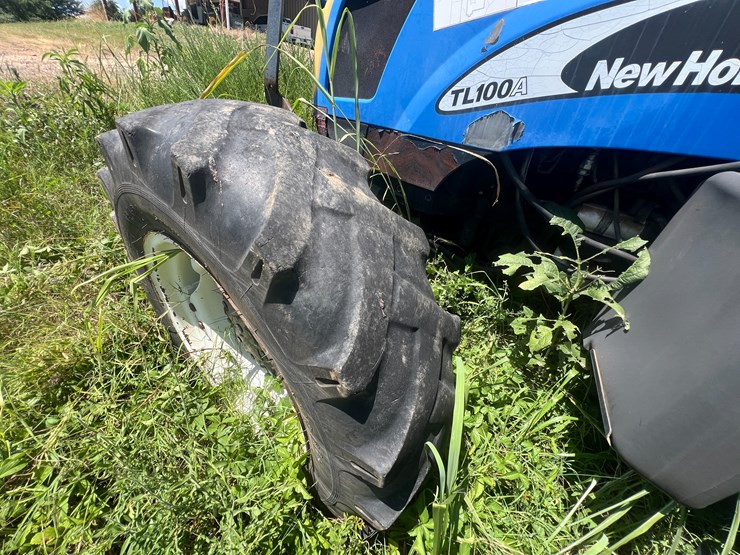 new-holland-tl100a-image-14