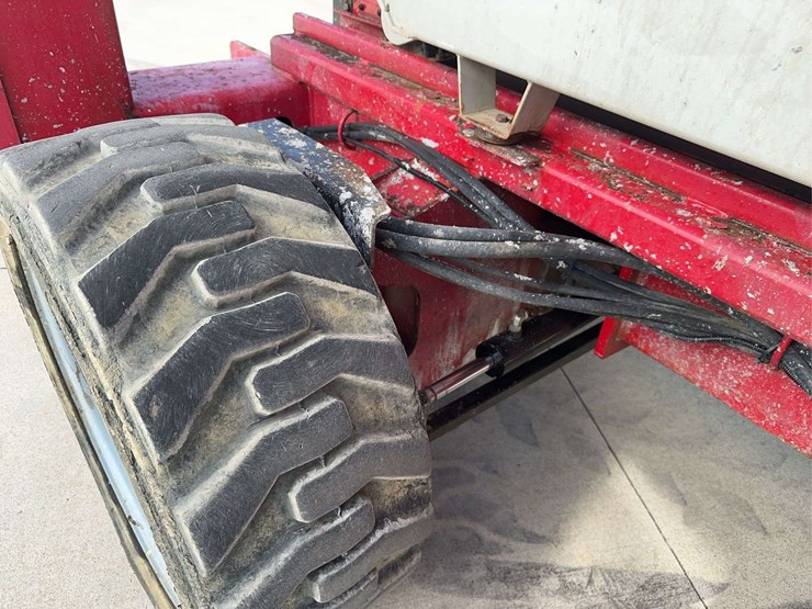2014-meck-rough-terrain-lift-image-13