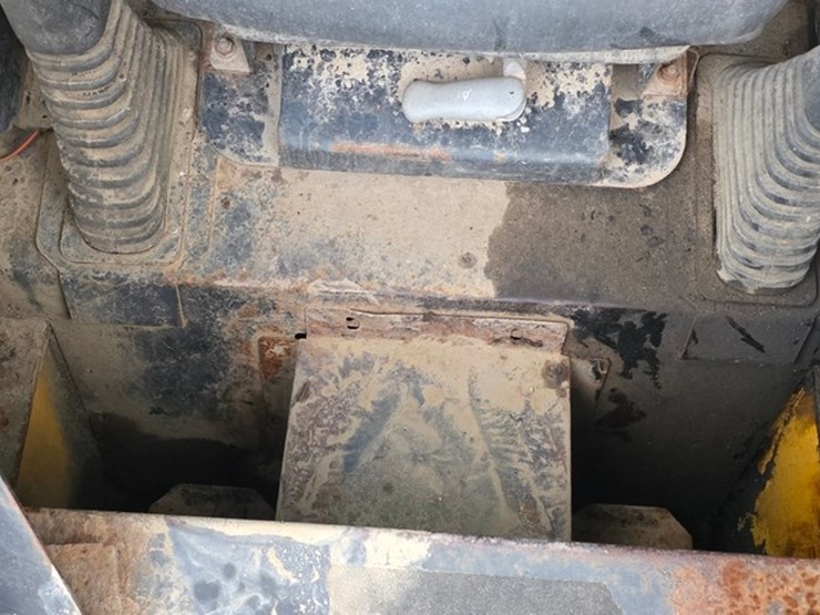 john-deere-250-image-33