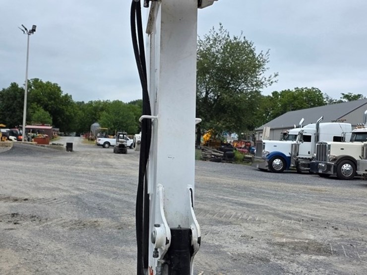2019-bobcat-e35i-image-36