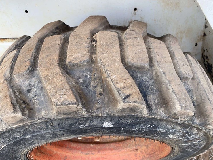 bobcat-743b-image-9
