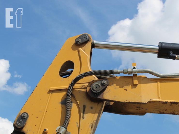 caterpillar-305.5e2-cr-image-12