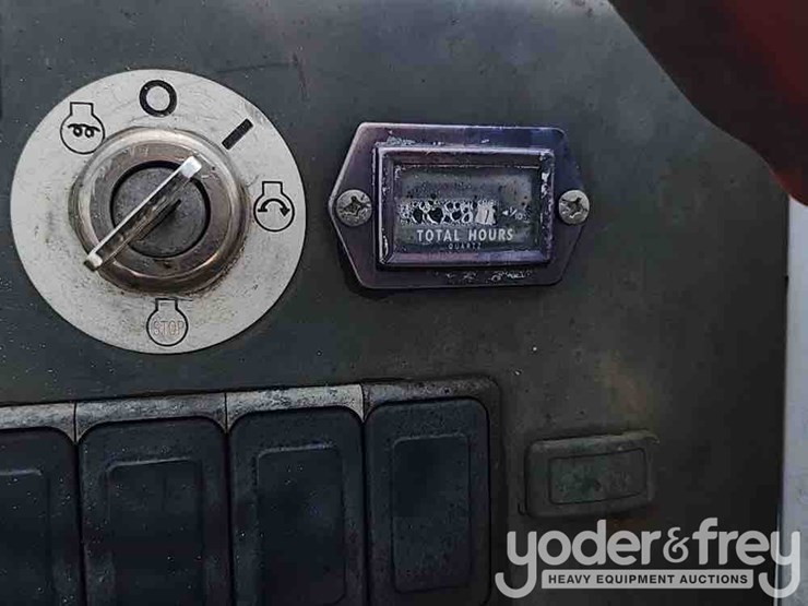 2011-bobcat-mt55-image-26