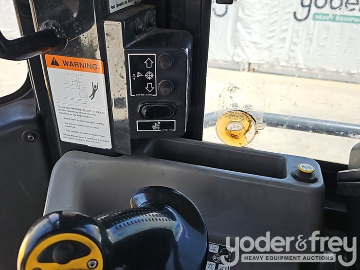2022-komatsu-d51pxi-24-image-32