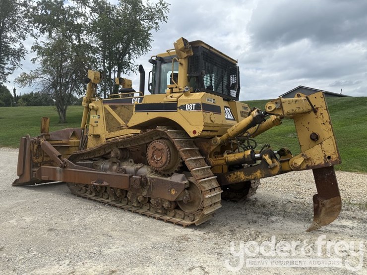 2005-caterpillar-d8t-image-4