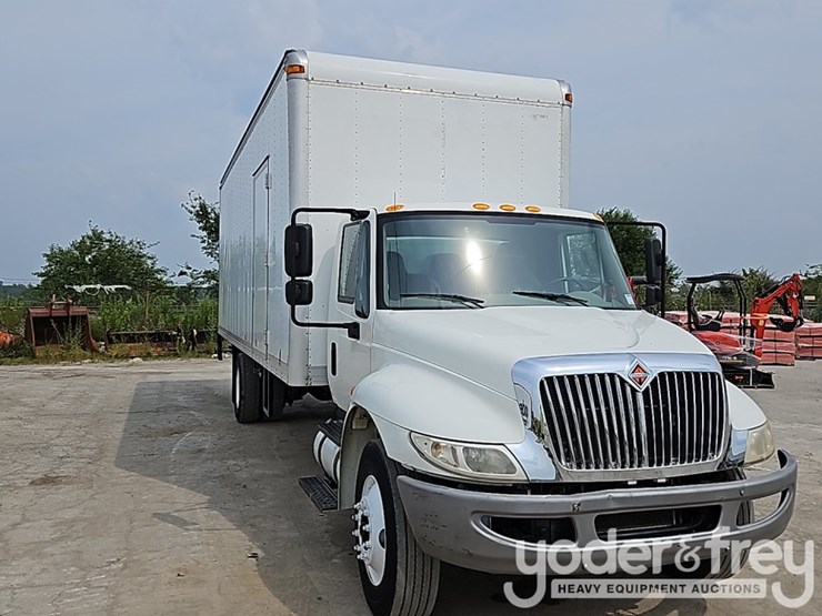 2017-international-durastar-4300-image-27