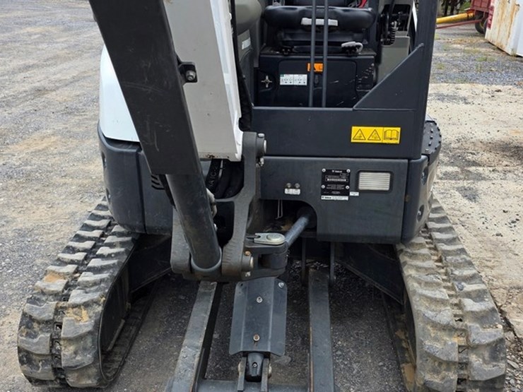2019-bobcat-e35i-image-32