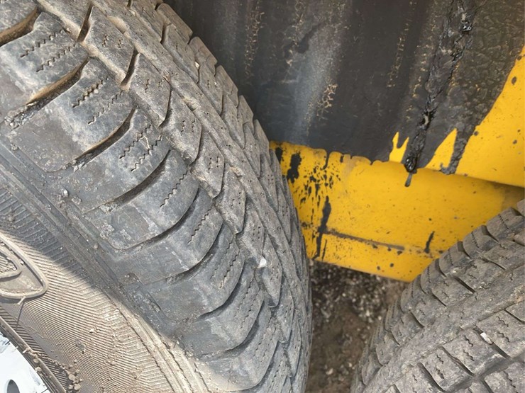 2021-etnyer-rubber-tar-crack-sealer-image-8