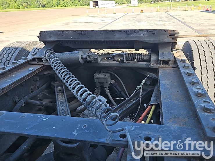 2007-kenworth-t600-image-32