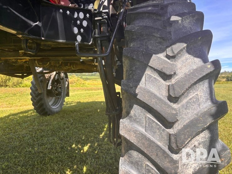 2019-case-ih-patriot-4440-image-36