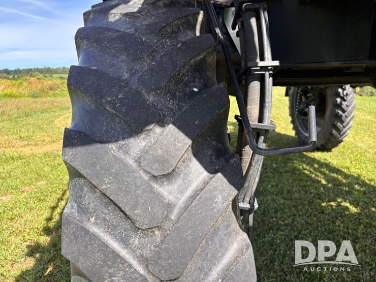 2019-case-ih-patriot-4440-image-77
