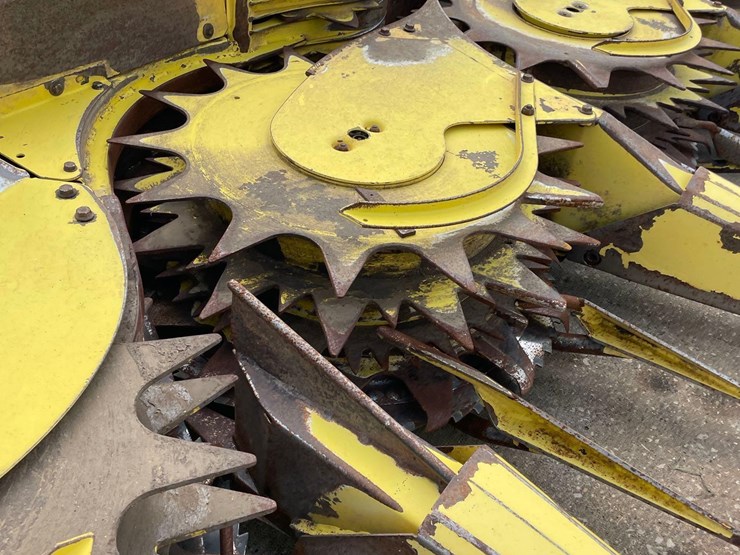 john-deere-688-image-15