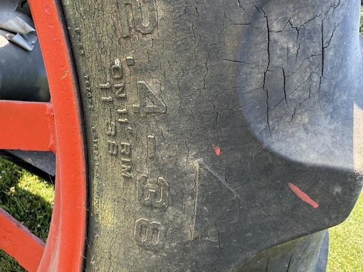 case-cc-tractor-image-7