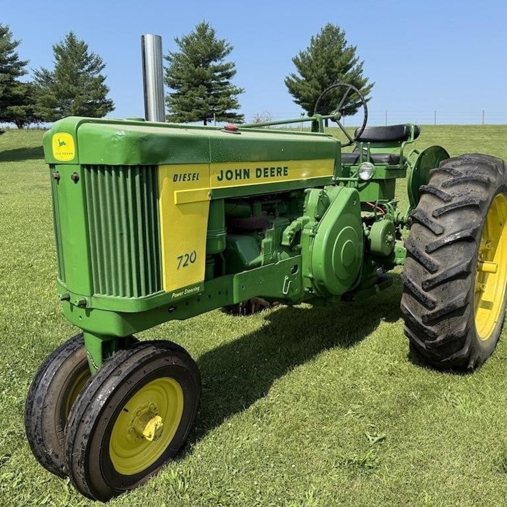 JOHN DEERE 720