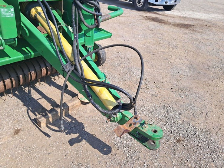 john-deere-854-image-14