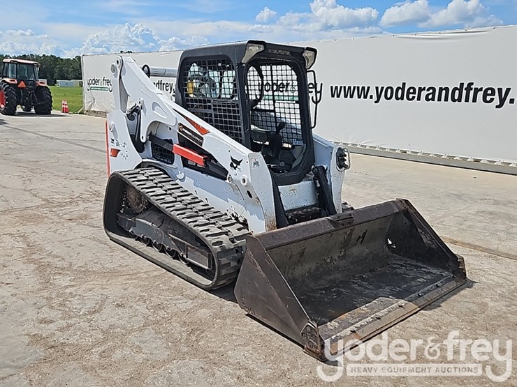 2019-bobcat-t740-image-6