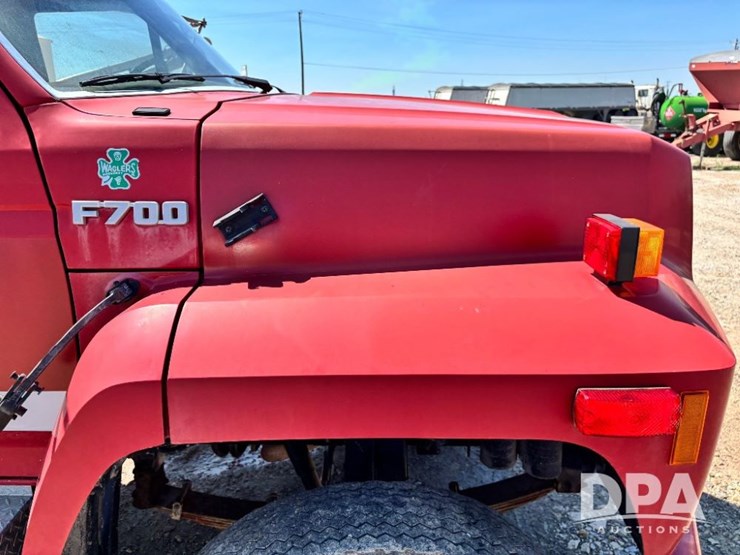 1992-ford-f700-image-44