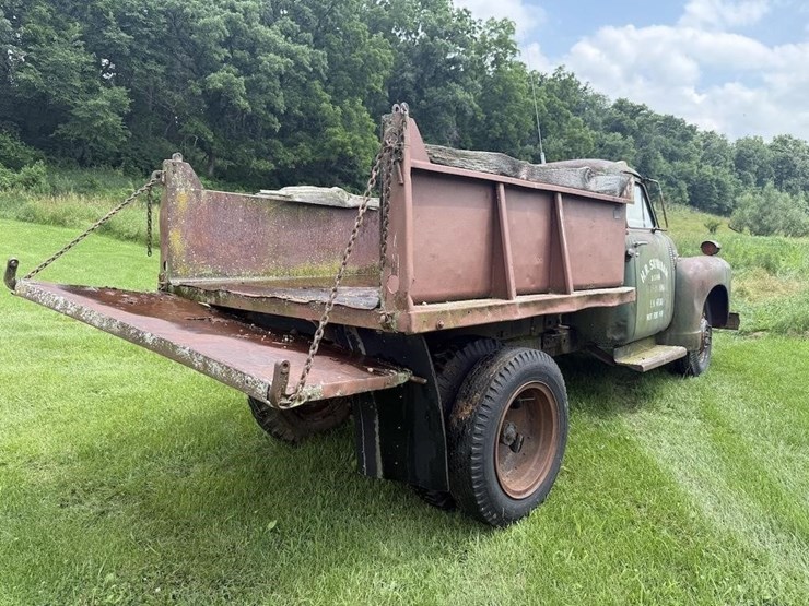 chevrolet-4100-dump-truck-image-6