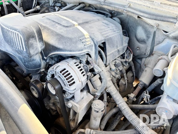 2011-chevrolet-silverado-2500hd-lt-image-48