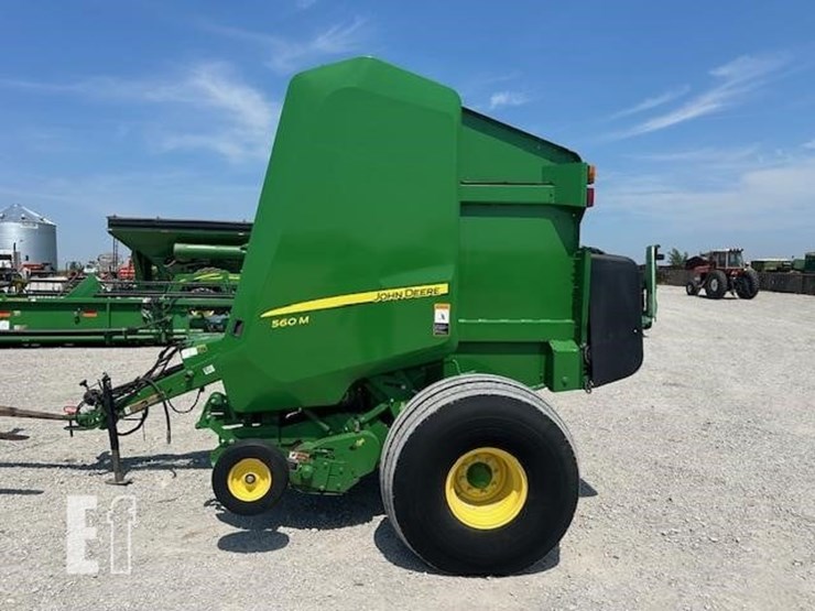 2019-john-deere-560m-image-2