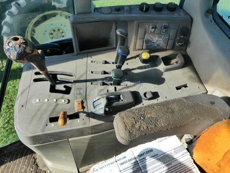 john-deere-7330-image-11