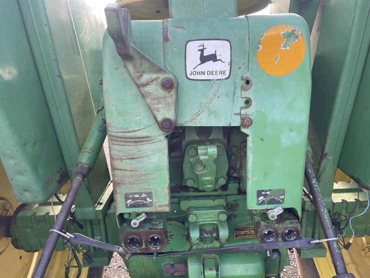 1972-john-deere-4320-image-16