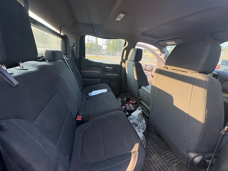 2020-chevrolet-silverado-1500-image-22
