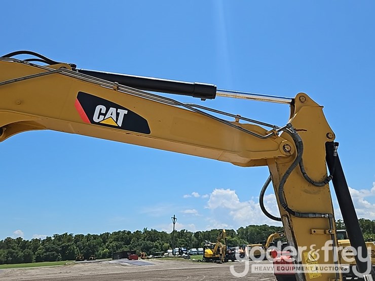 2014-caterpillar-308e2-cr-image-16