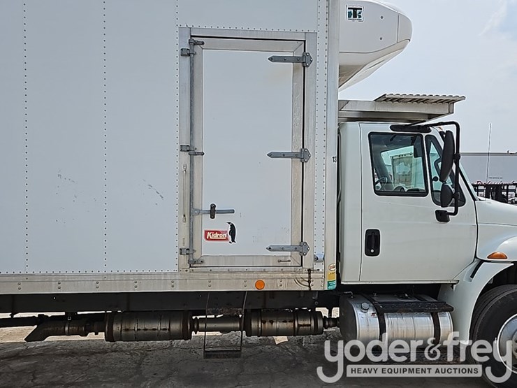 2015-international-durastar-4300-image-20