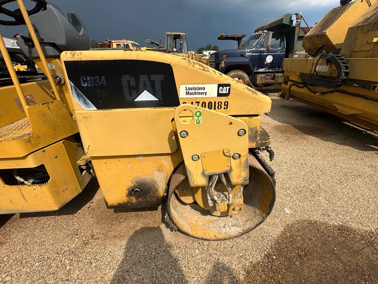 caterpillar-cb34xw-image-10