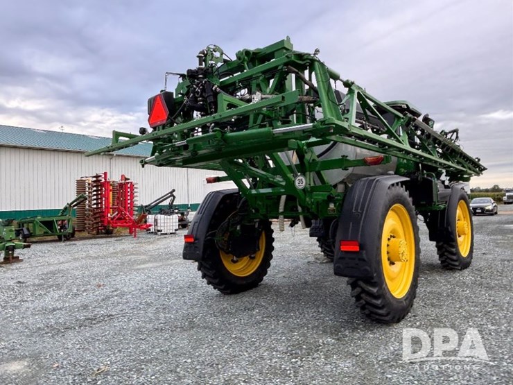 2023-john-deere-612r-image-12