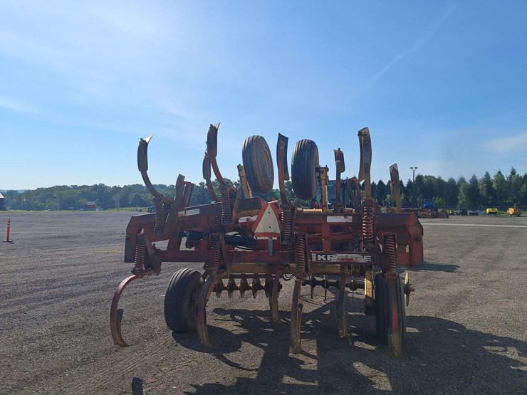 krauss-4500-15-shank-chisel-plow-image-3