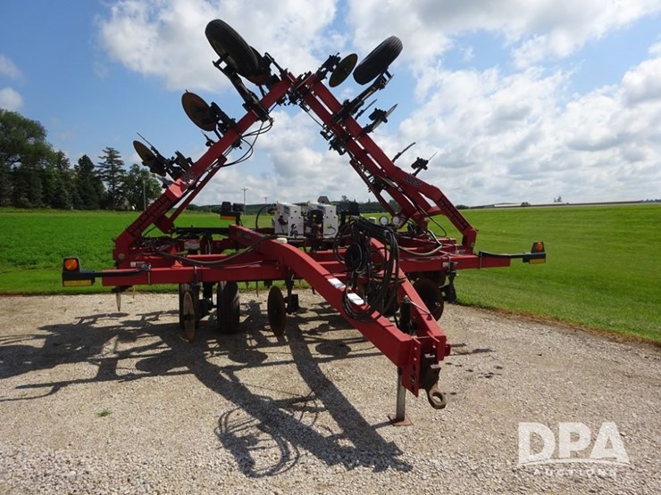 case-ih-5300-image-8