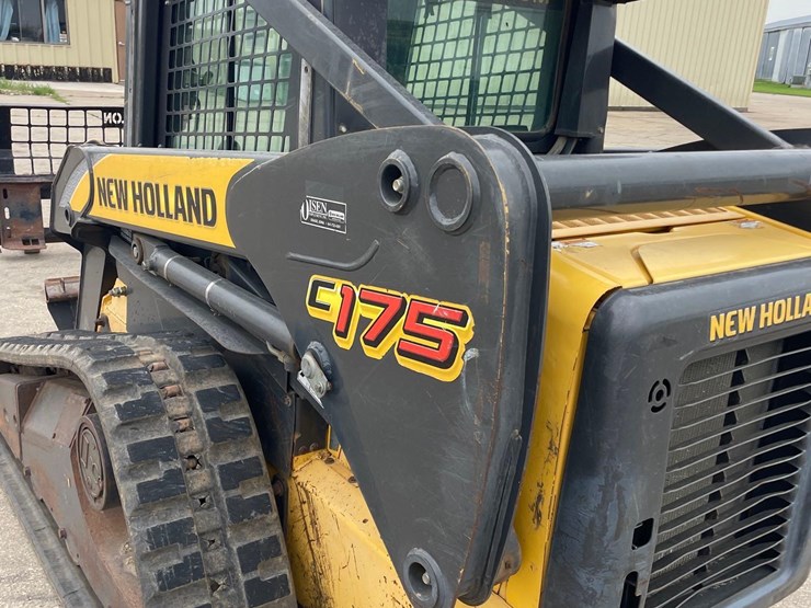 new-holland-c175-image-6