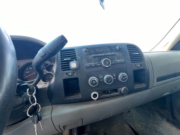 2009-chevrolet-2500-image-36