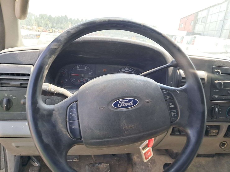 2007-ford-f450-image-25