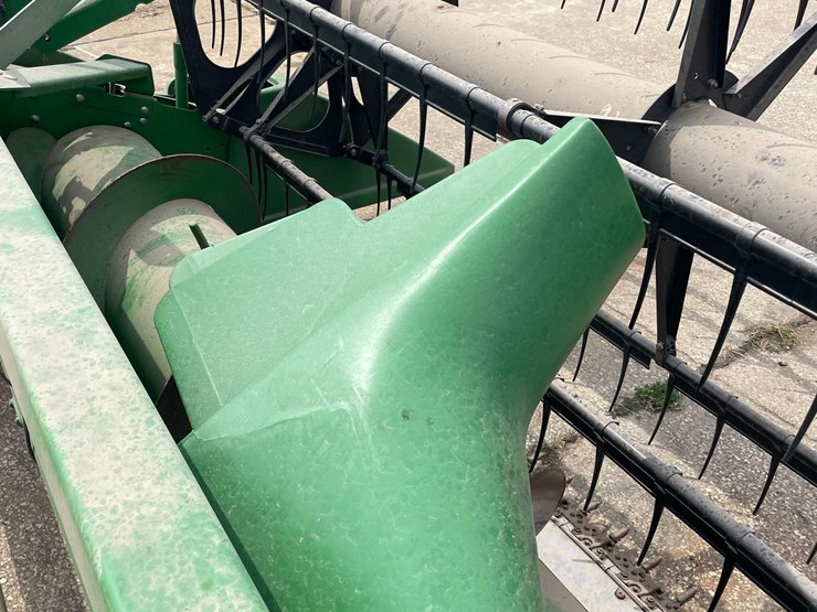 2011-john-deere-635f-image-35