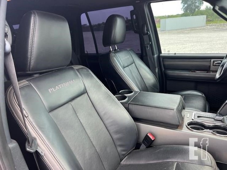 2015-ford-expedition-platinum-image-19