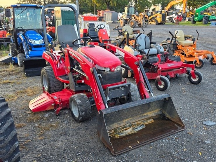 2017-massey-ferguson-gc1705-image-1