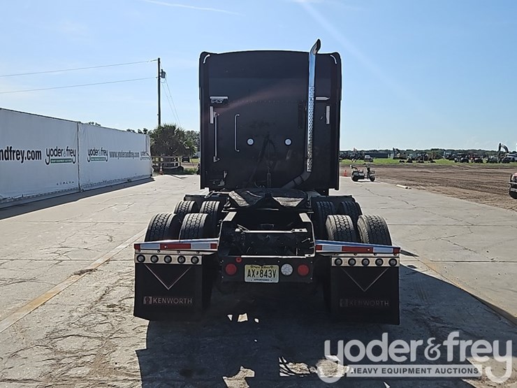 2007-kenworth-t600-image-15