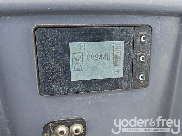 2018-dynapac-cc1200-image-25