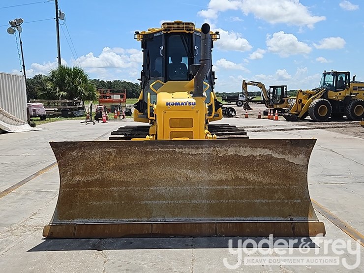 2022-komatsu-d51pxi-24-image-16