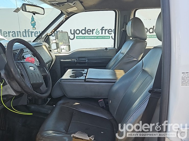 2015-ford-f550-image-23
