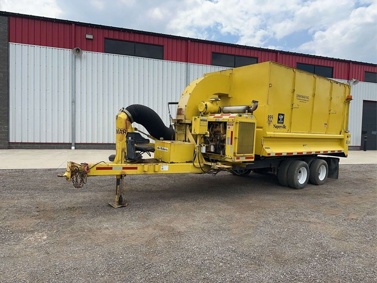 2009-dinkmar-sc-25-muleself-contained-leaf-vac-image-1