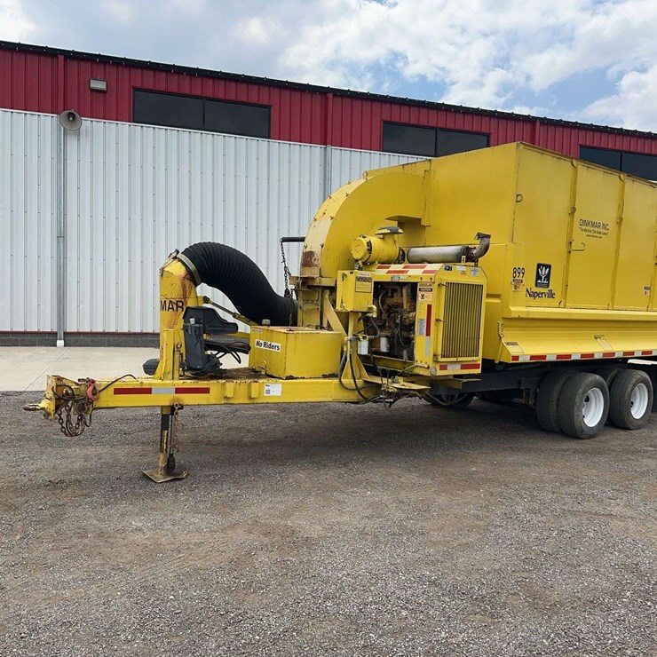 2009 Dinkmar SC-25 Muleself Contained Leaf Vac