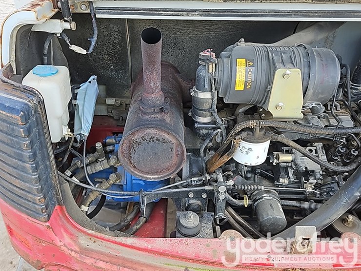 2005-takeuchi-tb145-image-34